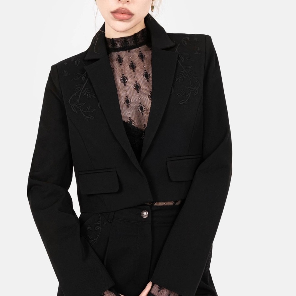 Disturbia Mona Embroidered Crop Blazer new w/tags